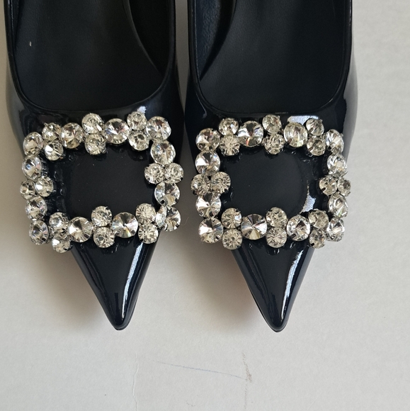 BLACK PATENT LEATHER SHOES WITH CRISTAL EMBELLISHED 7.5 US HELL 3 INCHES. - Picture 4 of 14